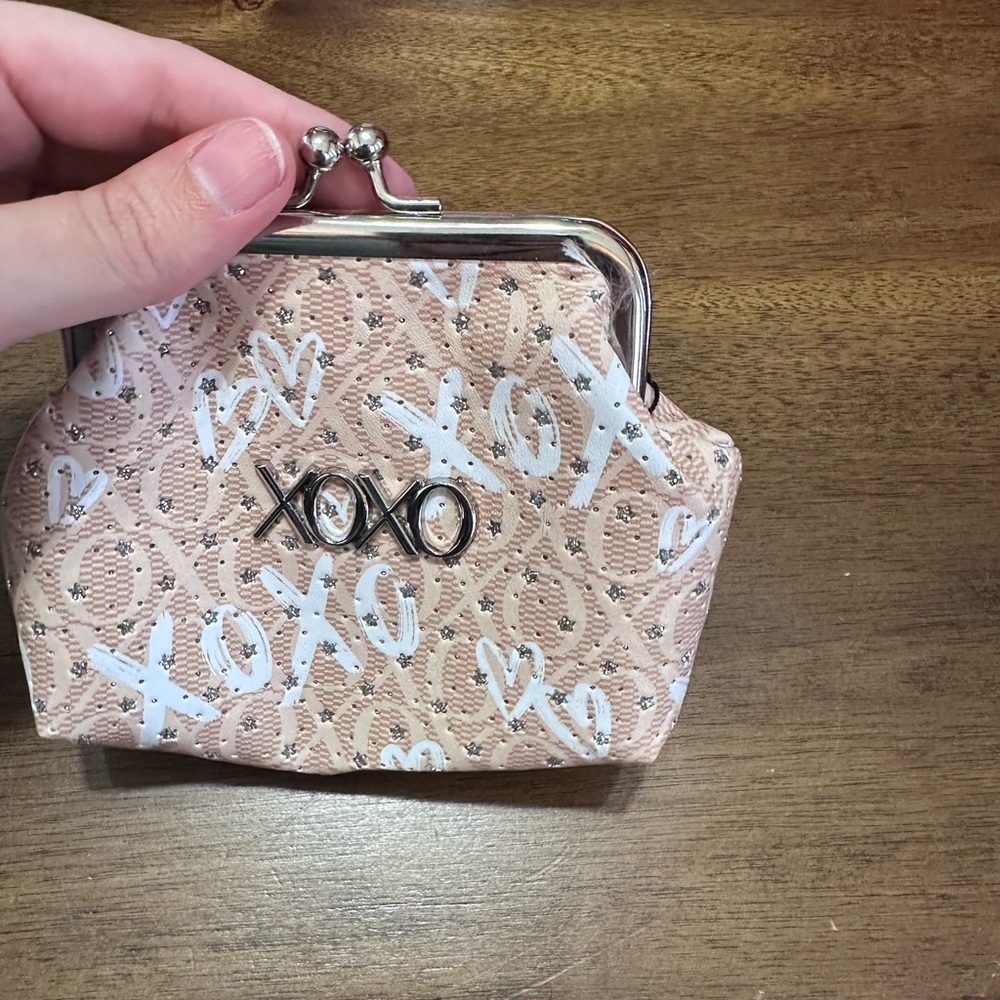 XOXO Pink and White Cosmetic Bag